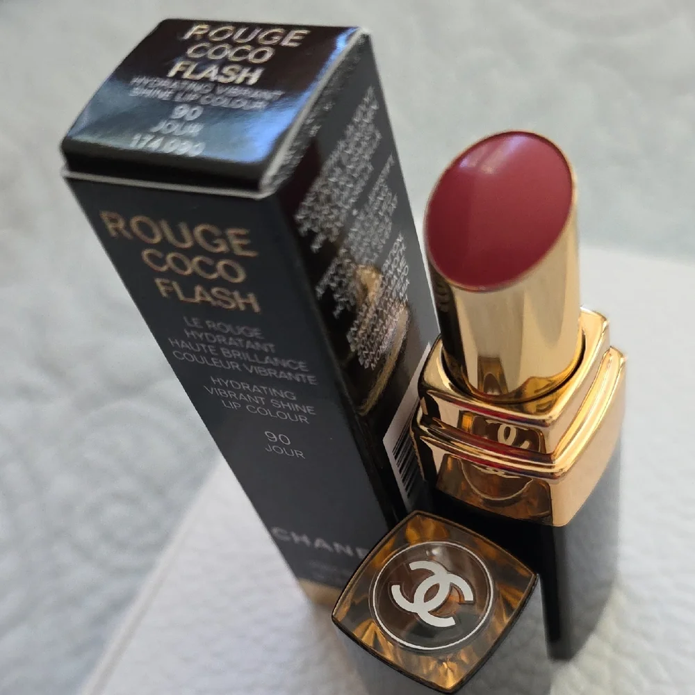 NEW~ CHANEL Rouge Coco Flash Lipstick - 90 Jour